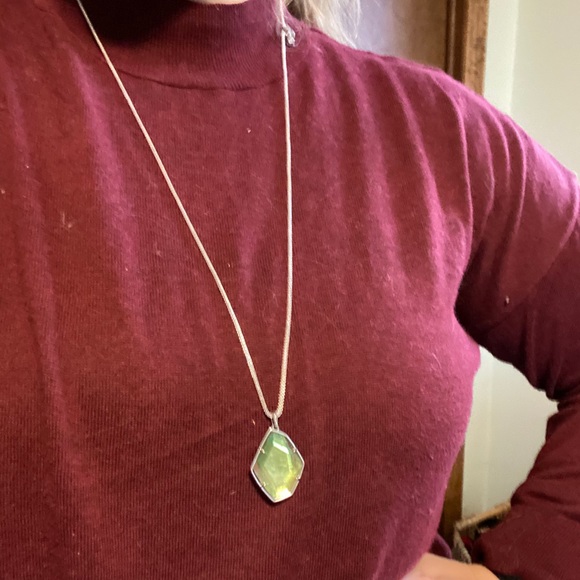 Kendra Scott Kalani Necklace and Dax Earrings Set - Picture 7 of 7